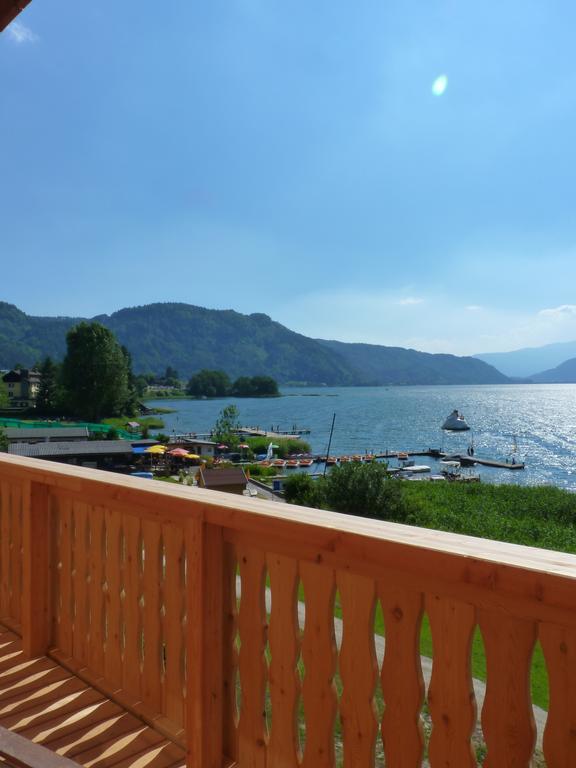 Hotel Stiftsschmiede Ossiach Pokoj fotografie