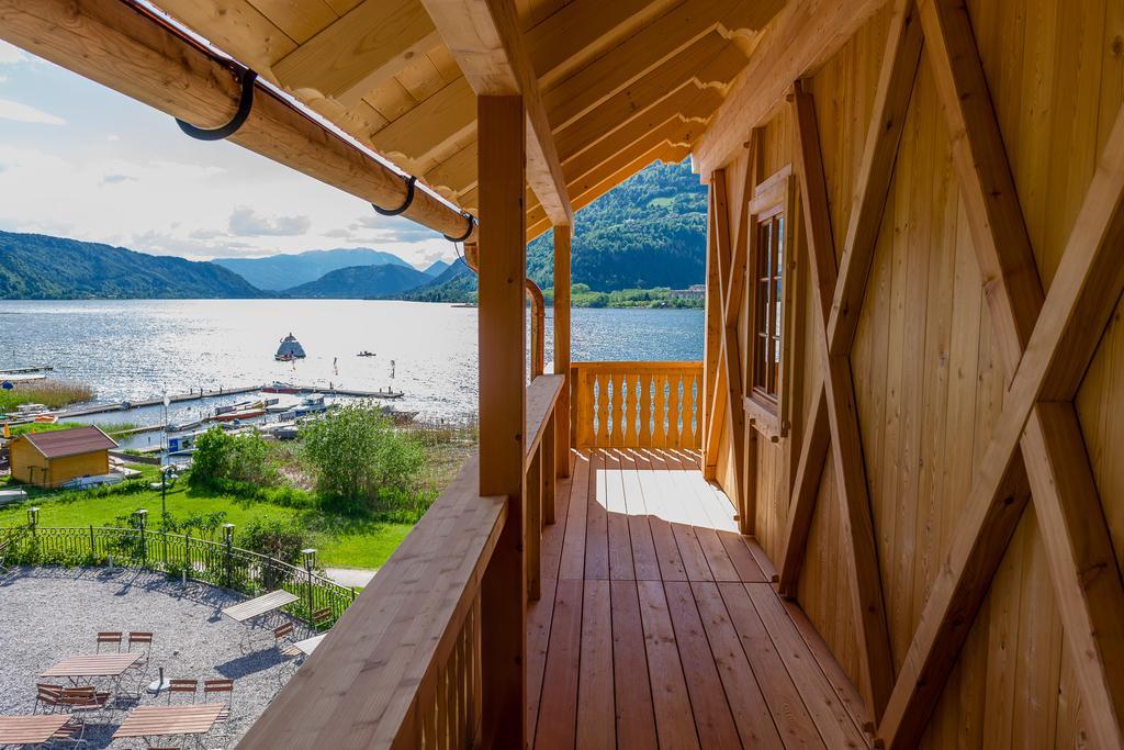 Hotel Stiftsschmiede Ossiach Pokoj fotografie